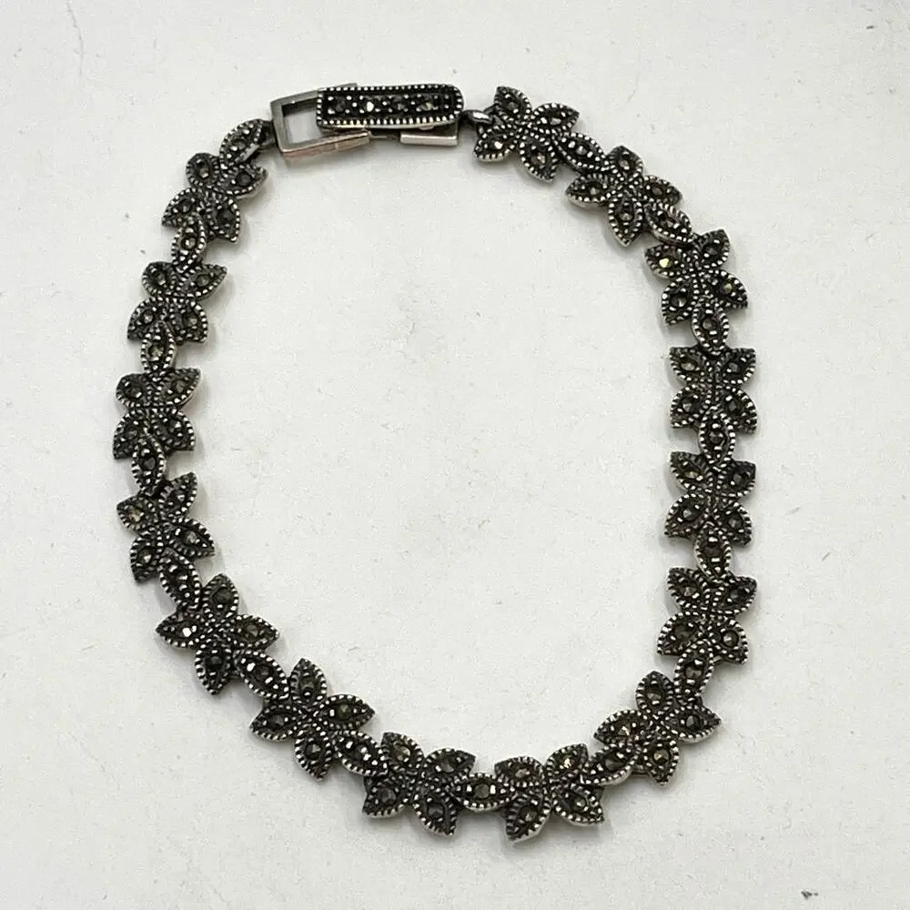 A Signed Sterling Silver Marcasite Leaf Design Tennis Floral Link Bracelet‎ 7.5”